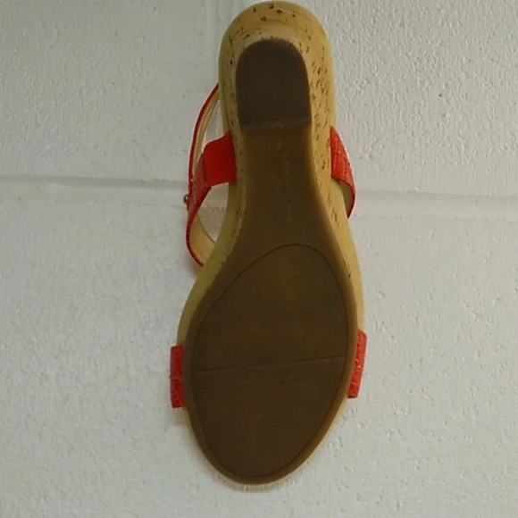 ANNE KLEIN i FLEX CORK, CROCO, SLING BACKSANDAL, ORANGE/RED, GOLD HARDWARE - Picture 10 of 14